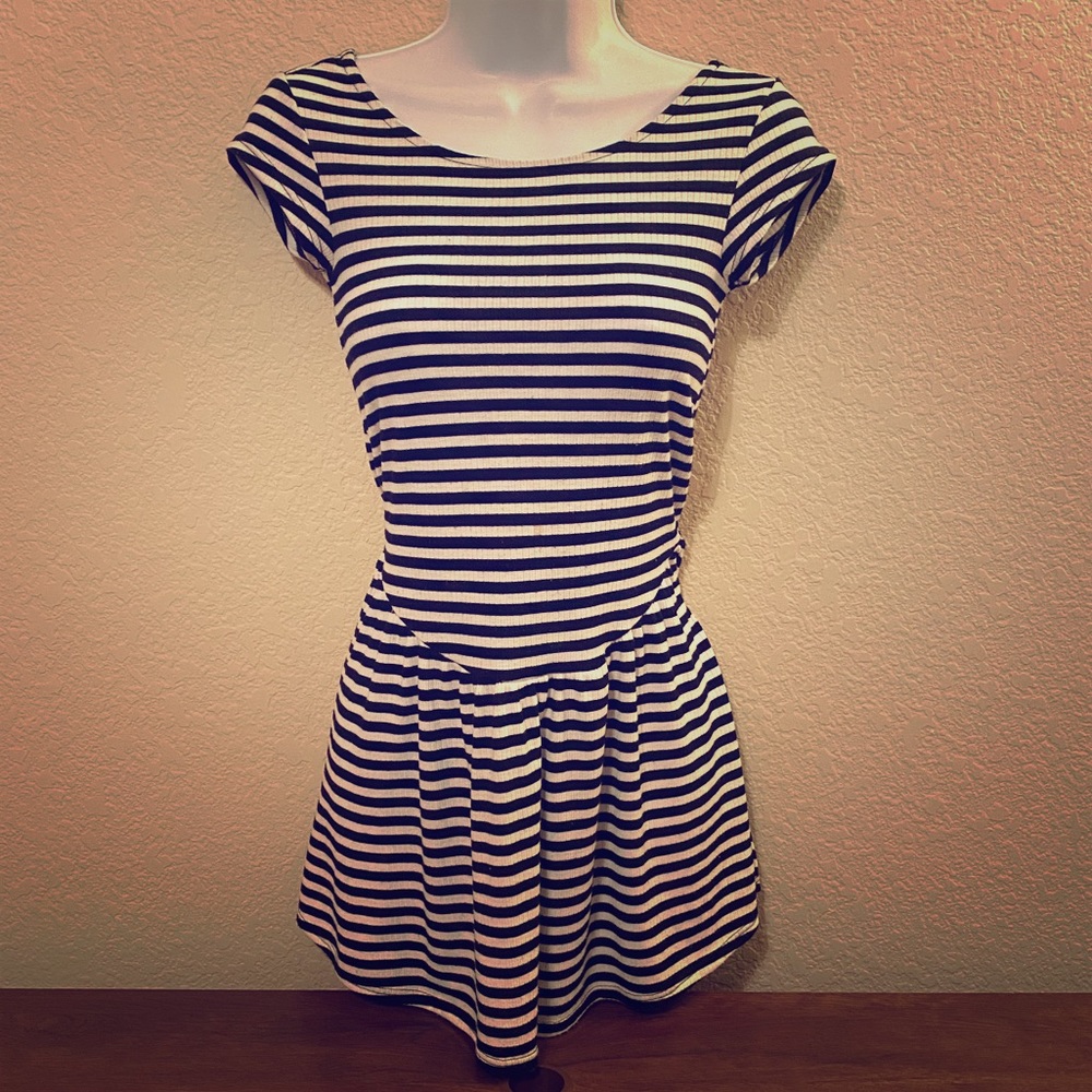 🦋Cute Girl’s striped Dress🦋